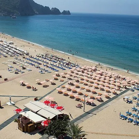 מלון Alaiye Kleopatra