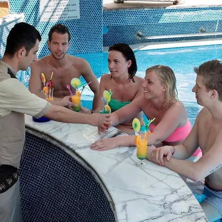 מלון Alaiye Kleopatra 4*