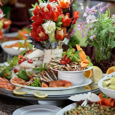 Alaiye Kleopatra מלון 4*