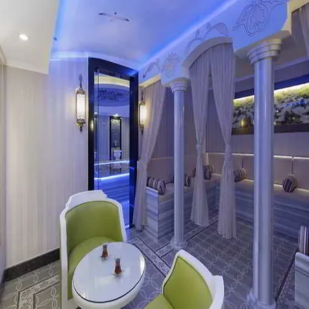 Alaiye Kleopatra Otel 4*