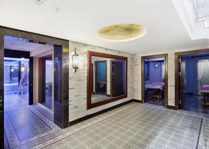 Hotell Alaiye Kleopatra 4*