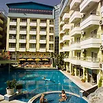 Hotell Alaiye Kleopatra 4*